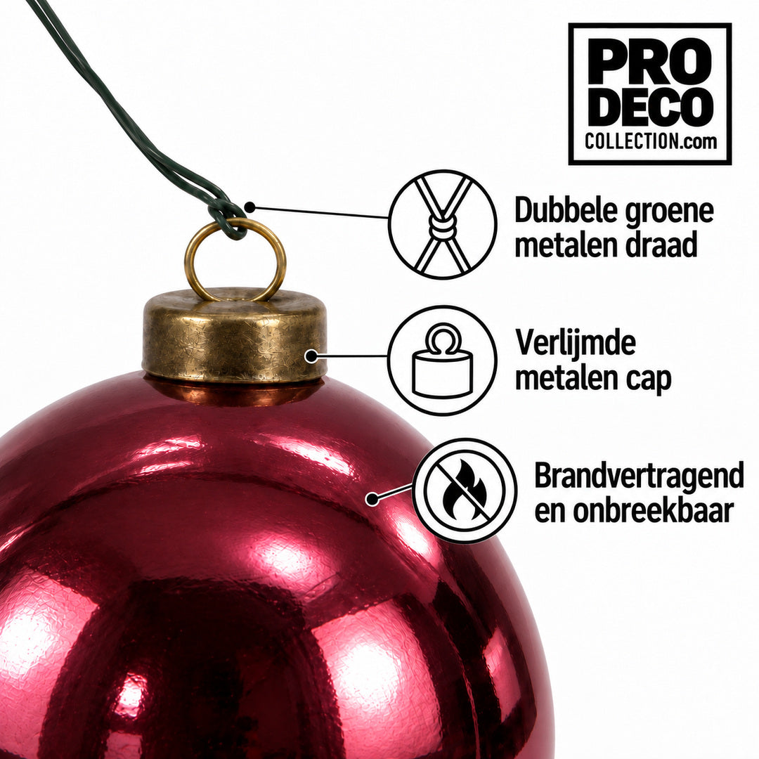 Pro Deco Collection kerstbal robijnrood metallic, diameter 20 cm, detail van metalen cap en groene bevestigingsdraad